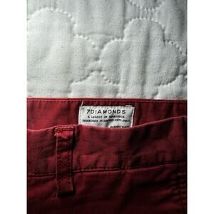 7 Diamonds Short Red